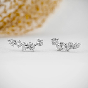 Pendientes de Oro Amarillo con Diamantes Cultivados en Laboratorio de Formas Mixtas - Product Image 6