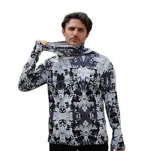 Camiseta de Pesca de Manga Larga Sublimada con Diseño Personalizado al por Mayor, con Capucha y Cubre Rostro, 100% Poliéster, Protección UPF 50 - Product Image 4