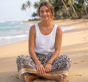 Pareo de algodón con estampado a mano indio y borde Zari al por mayor para mujer, ideal para playa y vacaciones. - Product Image 6