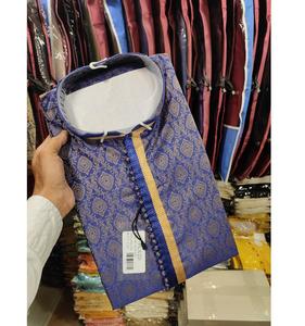 Kurta jacquard tissé pour homme avec col montant, conçu pour les moments festifs, les événements culturels et un look ethnique intemporel. - Product Image 5