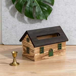 Caja de pañuelos de madera maciza con diseño rústico de cabaña, un accesorio decorativo encantador para el dormitorio de los niños, la oficina o el tocador. - Product Image 6