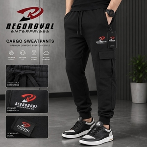 Pantalones deportivos de forro polar personalizados hechos con tela para uso diario, ideales para entrenamiento, viajes y uso casual. - Product Image 1