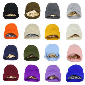 Gorros de Invierno Personalizados con Logotipo Bordado para Hombre y Mujer, Tejido de Punto Acrílico, Algodón, Cachemira y Lana Merino, Diseño de Marca - Product Image 6