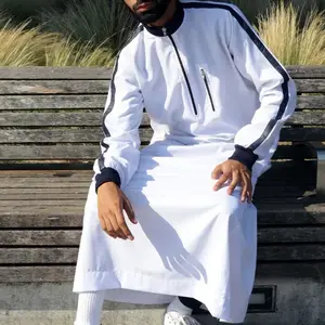 Özel marka etiket erkekler thobe elbise/al aseel thawb elbise erkekler en kaliteli jubba tasarım erkekler için arapça thobe