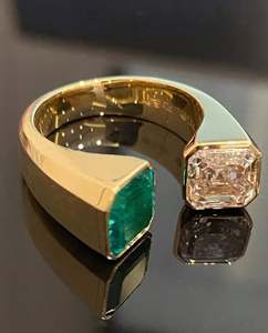 Anillo de Compromiso de Moissanita Cultivada en Laboratorio con Engaste de Garras en Plata de Ley 925 Chapada en Oro de 14K para Aniversario de Bodas y Fiestas - Product Image 2