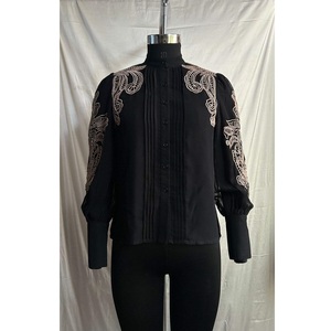 Blusa de Manga Larga de Color Negro con Diseño Dorado, Ajuste Cómodo para Fiestas Casuales y Uso en la Oficina, Compre Directamente del Proveedor - Product Image 1