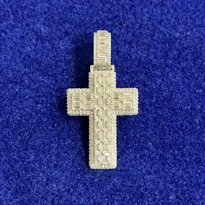 Collar con colgante de cruz de lujo con incrustaciones de moissanita VVS, plata de ley 925, corte baguette, joyería hip hop para regalo - Product Image 5