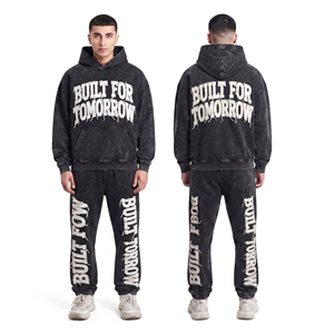 Survêtement en coton personnalisé pour homme, style streetwear, avec logo brodé et patchs effet usé, coupe oversize, effet délavé soleil et délavé à l'acide, style vintage, avec sweat à capuche - Product Image 1
