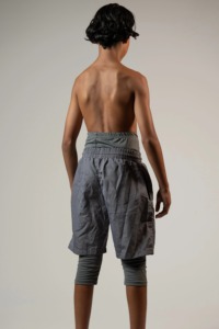 Shorts Awrah pour hommes musulmans, taille mi-haute, imperméables, respirants, séchage rapide, sportifs, avec poches, fermeture à cordon, logo personnalisé sur le devant, couleur unie - Product Image 4