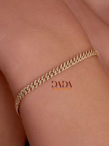 Bracelet scintillant de style cubain avec diamants de laboratoire pour femme, élégante chaîne de mode, bijoux fins, accessoire de mariée - Product Image 1