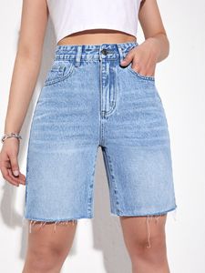 Two Toned Denim Short Women Slim Fit Blank Custom OEM Jeans Denim Shorts Good Quality Breathable Wear Fashion Denim Shorts - Product Image 3