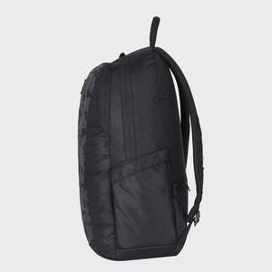 Sac à dos pour ordinateur portable Arctic Fox Grit Black avec port de charge USB, sac de voyage et de bureau en nylon Oxford - Product Image 2