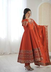 Ramdev Trading - Kurta/Kurti de Seda Romana Moderna, Étnica, India y Pakistaní, de Secado Rápido y Largo Regular para Mujer, para Bodas, Fiestas y Diwali - Product Image 6