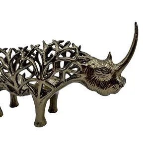 Sculpture Métallique Artisanale de Luxe – Accent Décoratif Élégant pour Appartements Haut de Gamme, Villas de Luxe, Condominés, Complexes Hôteliers, Clubs - Product Image 4