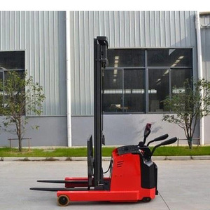 Chariot élévateur électrique VNA avec batterie au lithium pour une longue autonomie et une utilisation écoénergétique en entrepôt - Product Image 1