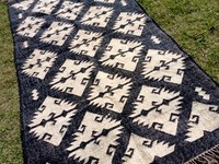 Tapis Kilim Géométrique Noir et Blanc en Laine Tissé à la Main, Écologique, avec Latex, pour Salon et Chambre à Coucher