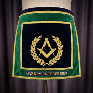 Tablier maçonnique de qualité supérieure, personnalisé, en velours vert avec bordure, broderie couronne en fil d'or, fournitures pour loge maçonnique - Product Image 1