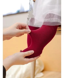 Chaussettes pour filles en spandex/coton, couleur unie, mignonnes et tendance, pour le printemps et l'automne - Product Image 3