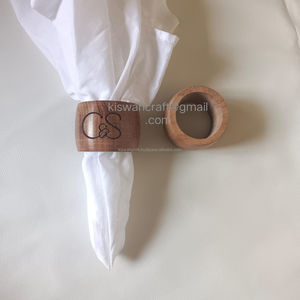 Superbe Anneau de Serviette en Bois Gravé Personnalisé Décoration de Table Classique pour Hôtel Personnalisé avec Couleur et Taille Personnalisées pour les Accessoires de Fête - Product Image 1