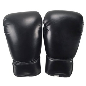 Gants de boxe professionnels en cuir personnalisés pour l'entraînement, gants de combat noirs avec sangles ajustables - Product Image 5