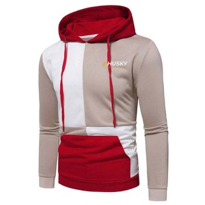 เสื้อฮู้ดดี้ผู้ชาย HUSKY แบบ Color Block ทรงปกติ สวมใส่สบาย ผลิตจากผ้าถัก สีแดง ขาว เบจ โลโก้ด้านหน้า เหมาะสำหรับใส่ในฤดูหนาว ผลิตจากโพลีเอสเตอร์/คอตตอน - Product Image 3