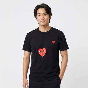 T-Shirt Nera da Uomo a Maniche Corte <span class=keywords><strong>con</strong></span> Stampa <span class=keywords><strong>Cuore</strong></span> <span class=keywords><strong>Rosso</strong></span>, Vestibilità Regolare Casual, Collo Tondo in Jersey di Cotone - Product Image 5