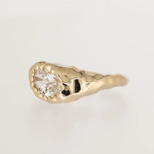 Anillo Elegante de Perlas de Agua Dulce y Moissanita para Mujer, Plata de Ley 925, Engaste de Canal, Diseño de Lujo Hip Hop, Brillante y a la Moda - Product Image 5