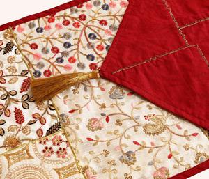 Camino de Mesa de Rayón Bordado con Flores de Lujo, con Borlas, Ecológico, para Decoración de Comedor, Hogar, Bodas, Hoteles y Restaurantes - Product Image 3