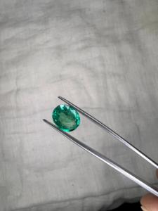 Émeraude naturelle de Zambie de 2,94 carats, taille ovale, pierre précieuse verte de qualité supérieure pour la fabrication de bijoux fins, vente en gros - Product Image 2