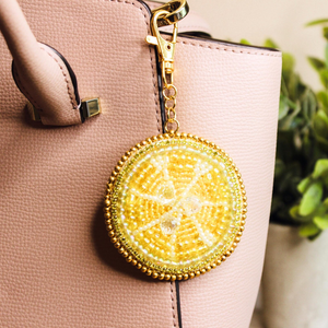 Llavero con Cuentas de Cristal Brillantes en Forma de Rodaja de Limón, Ecológico, Impermeable, Duradero, Bonito Adorno para Bolsos, Carteras y Regalos - Product Image 1