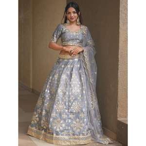 Impresionante espejo de papel gris Trabajo Seda Diseñador Lehenga Choli Con Dupatta - Product Image 2
