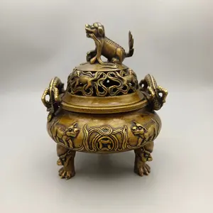 Traditional Heritage Aroma <b>Bakhoor</b> Incense Burner for <b>Oud</b> Chips Offering Timeless Interior Character - Product Image 1