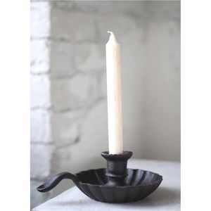 Venta al por mayor de fábrica: Candelabro de latón vintage con anillo para el dedo, soporte metálico para velas cónicas, ideal para iluminación decorativa y eventos. - Product Image 6