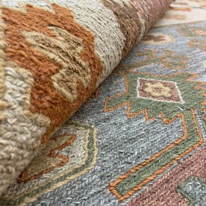 Tapis Kilim en laine fait main moderne, tissé à plat, élégant pour la décoration intérieure - Product Image 4