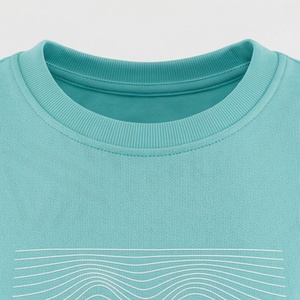 Ensemble sportif 2 pièces pour femme, t-shirt à manches courtes et short au-dessus du genou, imprimé géométrique, séchage rapide, polyester tricoté, coupe classique - Product Image 4