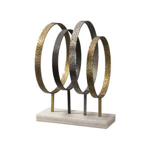 Escultura de Cinta de Latón de Alta Gama Hecha a Mano, Decoración Pop Art para Espacios Corporativos y Regalos de Diwali - Product Image 1