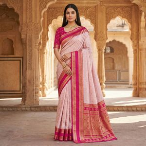 Sari Tradicional Indio de Seda Banarasi con Trabajo de Tejido Zari para Bodas y Eventos Festivos, Atuendo para Mujer - Product Image 1