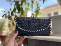 Dompet Tangan Ukir Tooled Casing Telepon Genggam Dompet Desain Baru Kulit Barat Multi Guna Bergaya untuk Wanita