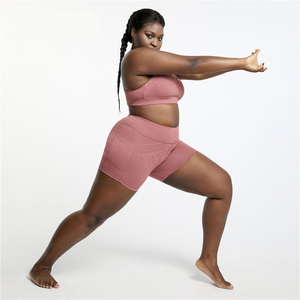 Ensemble de yoga 2 pièces premium avec soutien-gorge de sport gaufré et short taille haute respirant pour femme – Tenue de sport pour la gym - Product Image 5