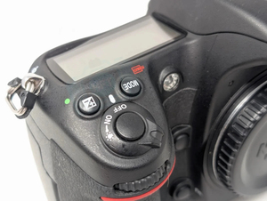 ตัวกล้อง DSLR สีดำ รุ่น D300 กล้องดิจิตอลพร้อมเลนส์มิเรอร์สำหรับการถ่ายภาพ - Product Image 6