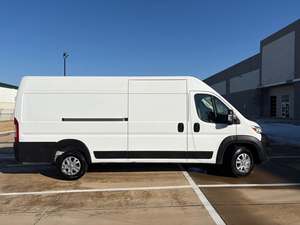 Fourgon utilitaire Promaster 3500 à toit surélevé, modèle robuste, modèle 2024 d'occasion - Product Image 1