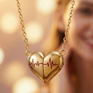 Collar Minimalista de Acero Inoxidable con Colgante de Corazón Dorado, Joyería de Moda - Product Image 1