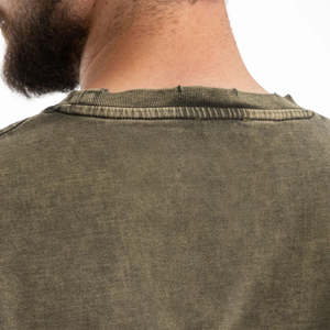 T-shirt pour homme en toile 100% coton respirant, col rond, coupe ample, délavé à l'acide, uni, avec impression de logo personnalisée et impression numérique - Product Image 5