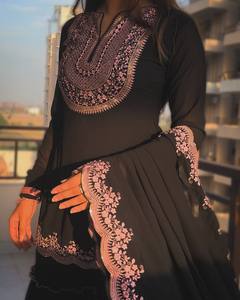 Traje Sharara Moderno Negro de Georgette Sintético, Conjunto de Salwar Kameez Bordado con Dupatta para Bodas, Graduaciones, Diwali y Fiestas para Mujer - Product Image 6