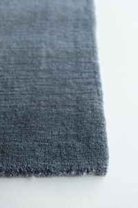 Alfombra India MIDNIGHT de Lana de Nueva Zelanda, Pelo Alto, Base de Látex Antideslizante, Gruesa, Tejida a Mano, Azul, Moderna, Rectangular, Abstracta - Product Image 2