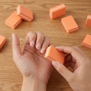 Limes à ongles miniatures jetables en acier inoxydable orange, double face, grain 100, 9 cm, emballage en boîte colorée pour manucure - Product Image 6