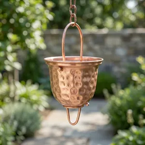 Chaîne de pluie décorative en cuivre pour gouttière, avec coupelles de récupération d'eau pour jardin, patio et extérieur de la maison - Product Image 2