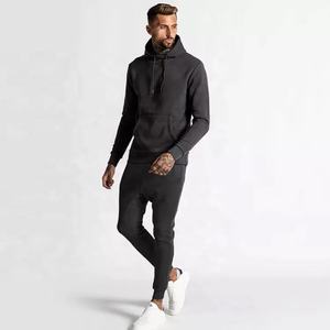 Couleurs personnalisées pour hommes survêtements de gym en polyester à manches longues noir foncé ajusté jogging ensembles de maternité hiver conception OEM prix bas - Product Image 1