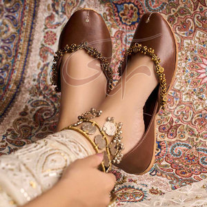 New Arrival Hot Sale Customized Color Printed Handmade Faux Leather Anti-Slippery Fashion <b>Khussa</b> - Product Image 3