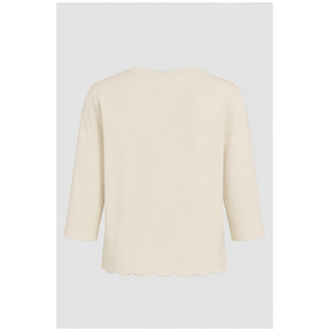 Camiseta de Mujer Color Marfil con Cuello Redondo, Manga Tres Cuartos, Corte Regular y Dobladillo Festoneado WTS-0052 - Product Image 2